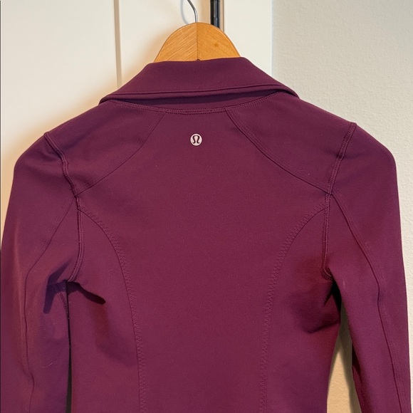 Lululemon maroon Purple Zip-Up Jacket workout athletic women’s full zip gym - Picture 5 of 6